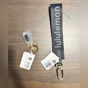 Combo Everywhere Belt Bag Charm Keychain + Never Lost Keychain (Black/Gold)